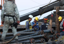 Avanza el rescate de mineros atrapados en Sinaloa