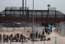 Tribunal Supremo de EE.UU. examina solicitud de Trump sobre asilos en frontera con México