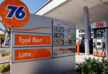 Trump implementa estrategias para controlar el aumento de precios de la gasolina