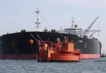 EE.UU. Detiene Petrolero Iraní Durante Estrategia de Bloqueo Marítimo