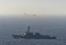 Estados Unidos informa sobre 20 barcos varados en puerto iraní por bloqueo naval