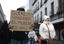 Protesta en el Congreso de la CDMX por derechos de vivienda