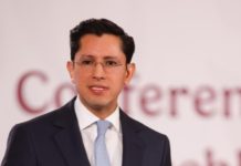 Roberto Velasco asume como nuevo secretario de Relaciones Exteriores