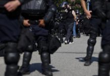 Juez de Nueva York prohíbe detenciones de ICE en tribunales de inmigración