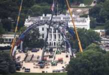 Estadio temporal en la Casa Blanca para la celebración del cumpleaños de Trump