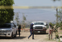 Descubren fosa clandestina en Jalisco con restos humanos