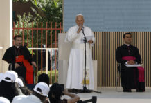 León XIV advierte sobre ideologías que alteran la fe cristiana