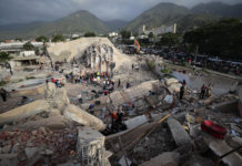 Más de 1600 rescatistas llegan a Venezuela para ayudar a víctimas de terremotos