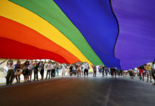 La Diversidad del Orgullo: No Todos Celebran en Junio