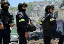 Asesinan a dos hombres en transporte público en Tlalnepantla