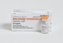 Instalan máquinas expendedoras de naloxona en Staten Island para combatir crisis de opioides