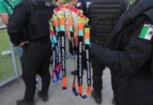 Detenidos 10 individuos por usar credenciales falsas en partido México vs Corea del Sur