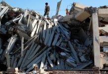 Familias continúan la búsqueda de Fabio, un niño de 9 años atrapado tras el terremoto en Venezuela