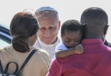 Papa León XIV llama a Europa a enfrentar el drama migratorio en Lampedusa